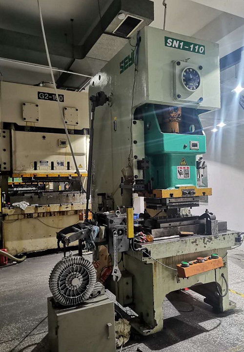 1608373139166218.jpg 協易氣動沖壓機3.jpg